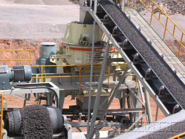 新型制砂生產(chǎn)線(xiàn)設(shè)備