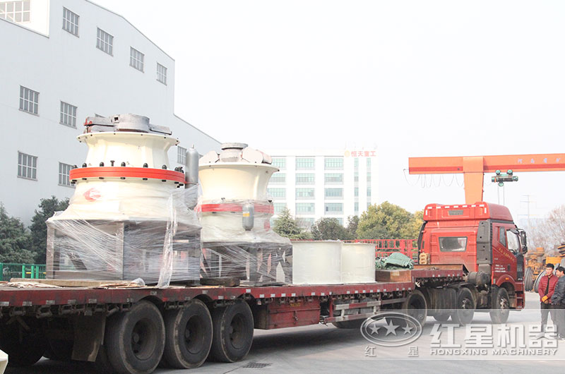 大型碎石生產線設備發(fā)貨現場