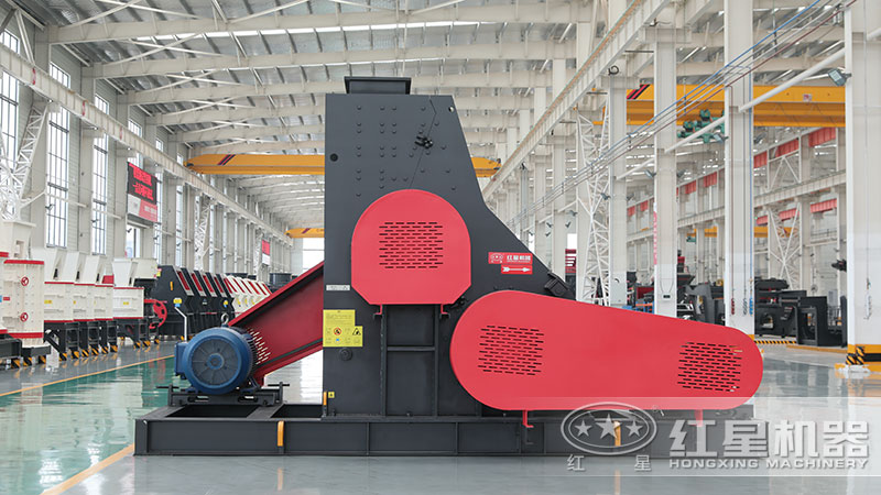 雙級(jí)破碎機(jī)車(chē)間實(shí)拍