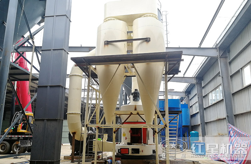 雷蒙磨生產(chǎn)前檢查，側(cè)門可打開