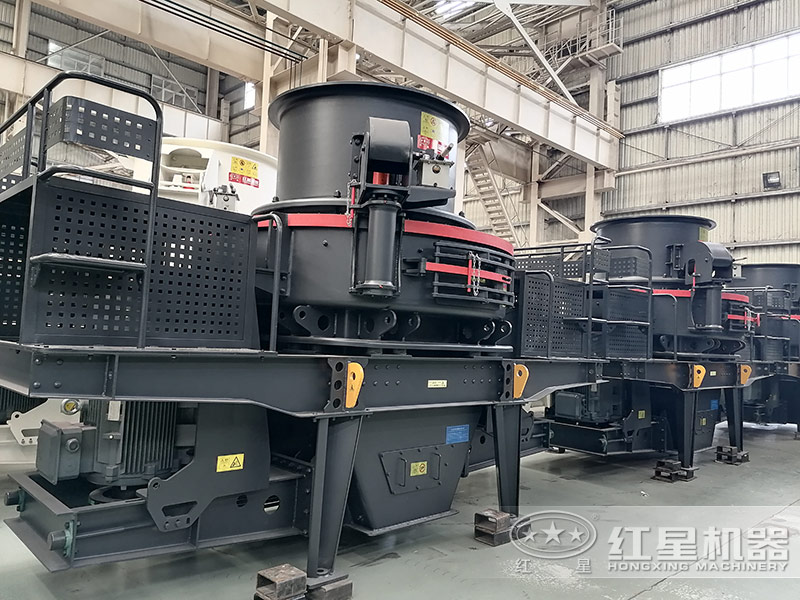 TK8618型制砂機(jī)生產(chǎn)能力為120-250t/h，電機(jī)功率為4p 2×90KW