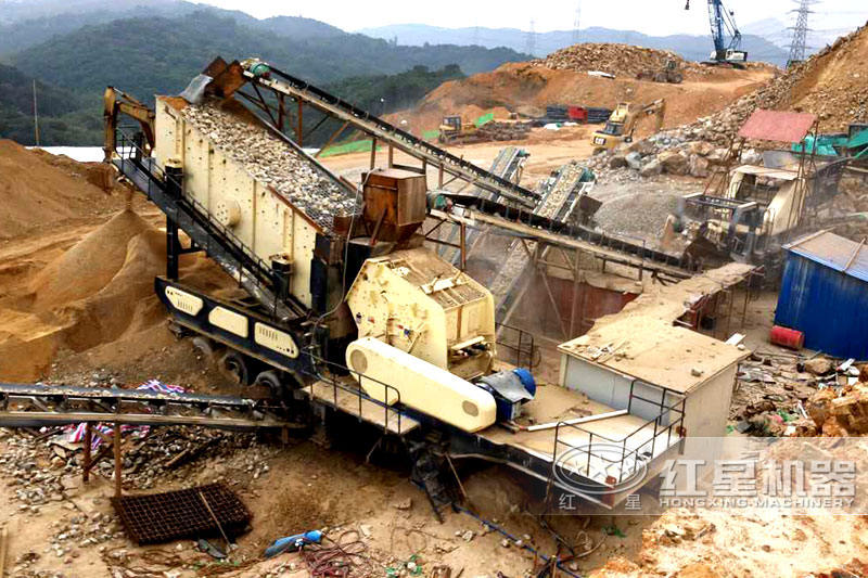 紅星小型建筑垃圾粉碎機(jī)作業(yè)現(xiàn)場