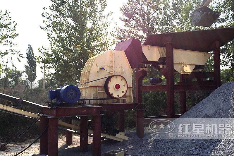 碎石破碎機生產(chǎn)線錘式破碎機，產(chǎn)量不一樣，客戶可以根據(jù)實際需求進行選購