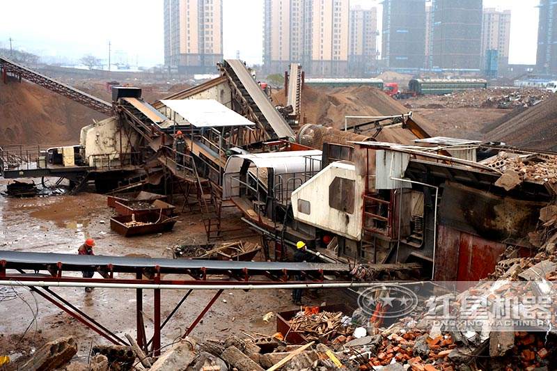 建筑垃圾粉碎機(jī)現(xiàn)場(chǎng)展示，可就近現(xiàn)場(chǎng)考察