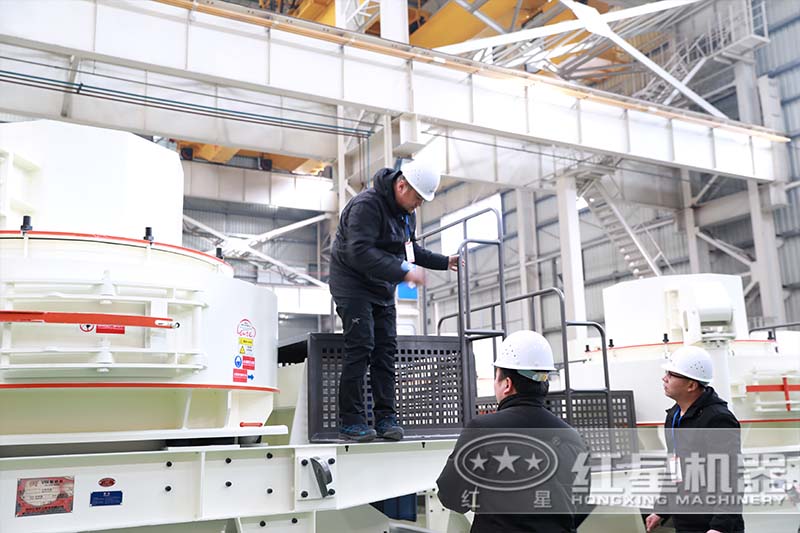 制砂機(jī)設(shè)備廠(chǎng)區(qū)內(nèi)