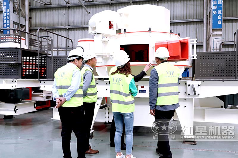 車間內(nèi)一角，客戶來廠中考察