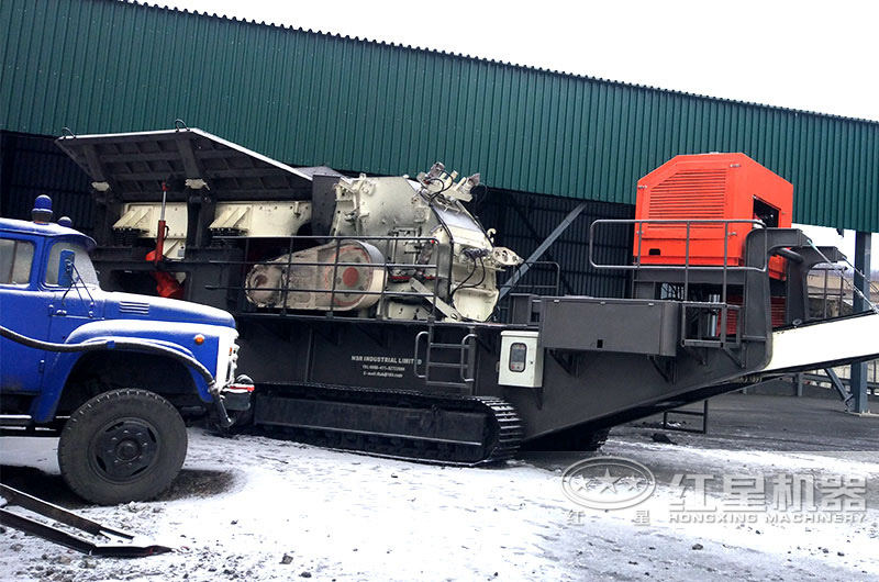 履帶移動破碎機(jī)搭配靈活，行走自由