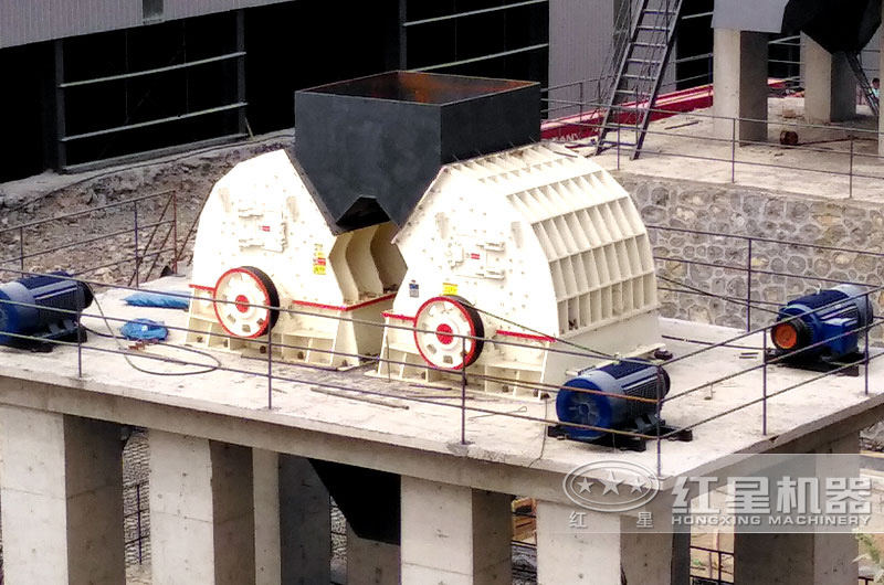 時(shí)產(chǎn)500噸礦山錘式破碎機(jī)價(jià)格多少？型號(hào)有哪些？