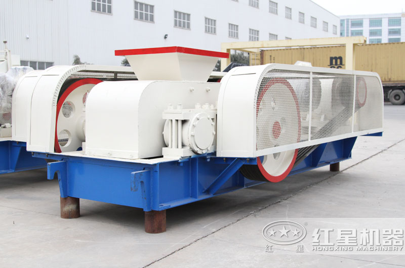 對(duì)輥式制砂機(jī)，不會(huì)出現(xiàn)堵塞現(xiàn)象